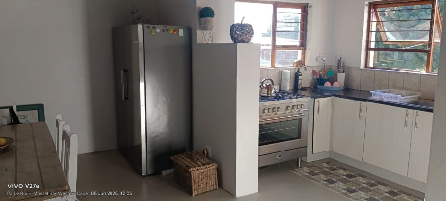 5 Bedroom Property for Sale in Bayview Western Cape